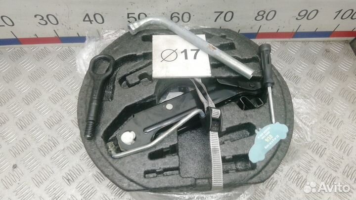 Набор инструментов на Volkswagen Golf 6