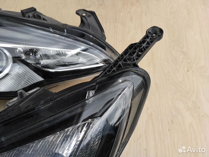 Фара AFL на Opel Astra J GTC