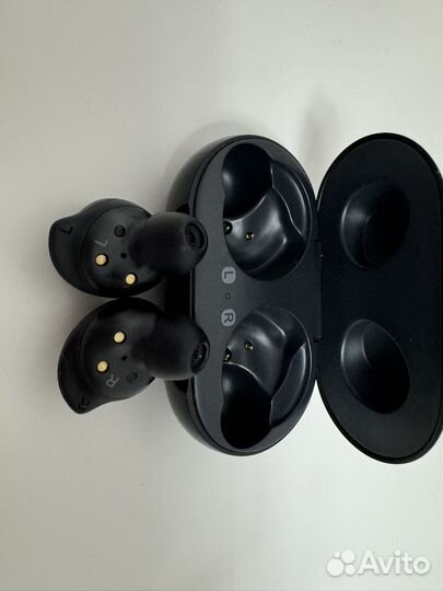 Наушники Samsung Galaxy buds