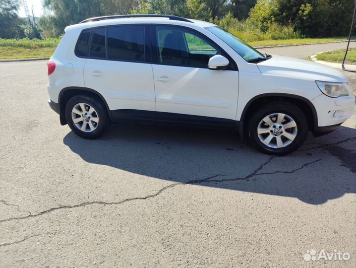 Volkswagen Tiguan 2.0 AT, 2010, 300 000 км