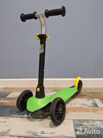 Самокат трехколесный Oxelo b1