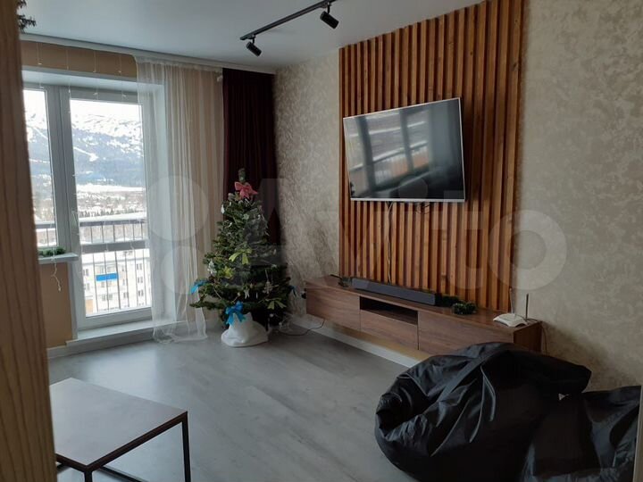 2-к. квартира, 56 м², 10/10 эт.