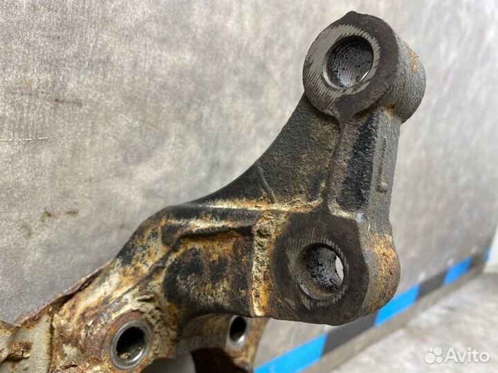 Кулак поворотный передний левый Hyundai I30 хэтч