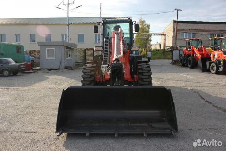 Телескопический погрузчик Redstar TL3000, 2023