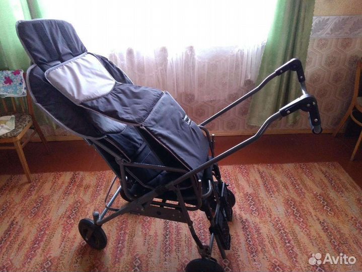 Детсая инвалидная коляска