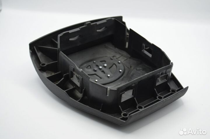 Рулевая накладка Toyota Prius