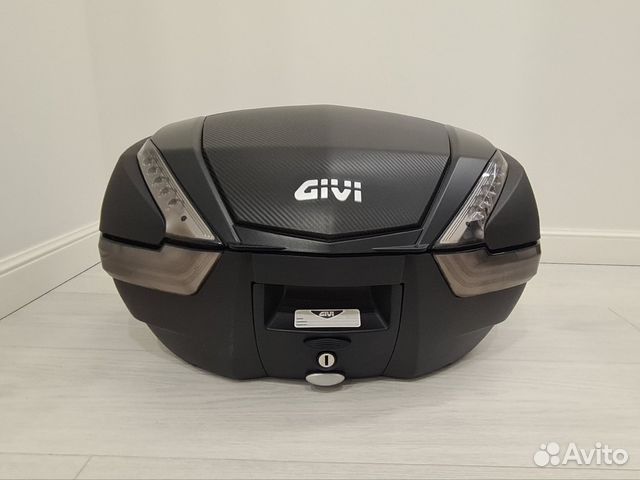 Центральный кофр Givi v47 (диоды) купить в Москве | Авито
