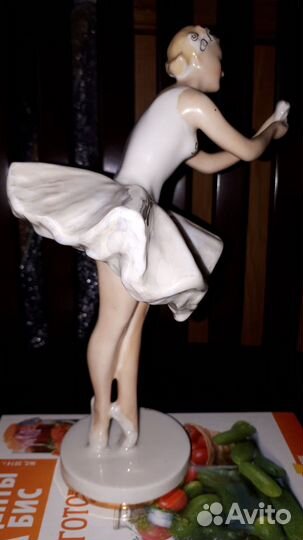 Фарфоровая балерина лфз