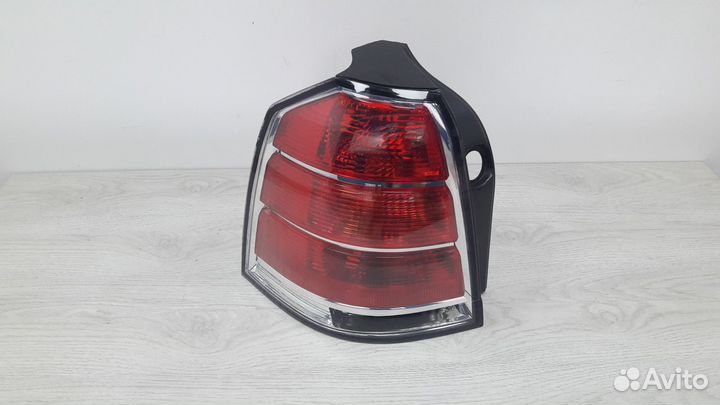 Фонарь задний Opel zafira B 2005-2007год