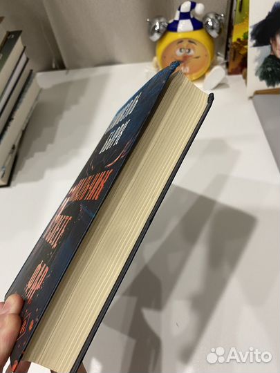 Мальчик в свете фар