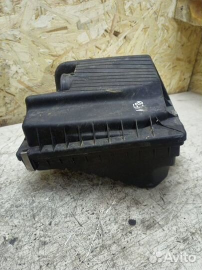 Корпус воздушного фильтра Opel Astra G Z16SE 2001