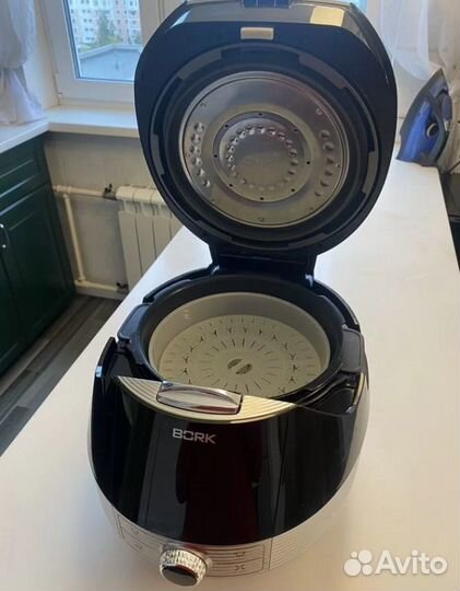 Мультиварка bork u803