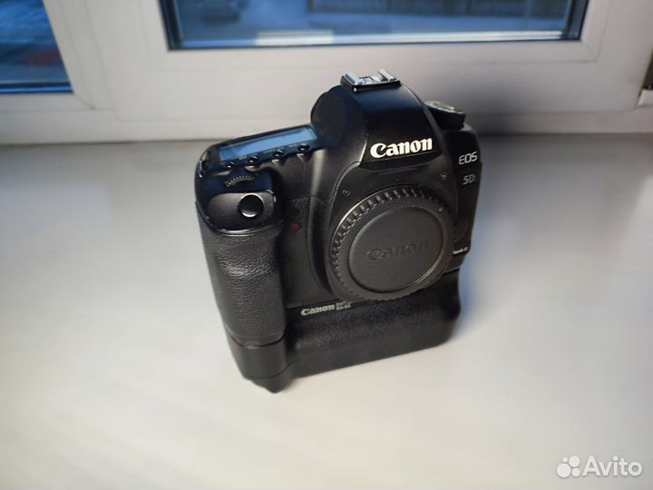 Canon EOS 5D mark ii body