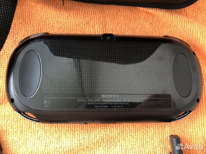 Sony PlayStation Vita PCH-1008(PS Vita FAT) Wi-FI