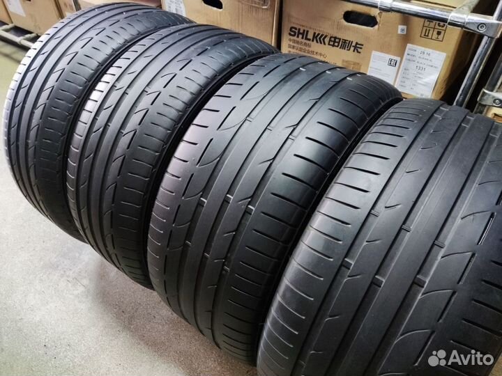 Bridgestone Potenza S001 245/40 R20 и 275/35 R20 102Y