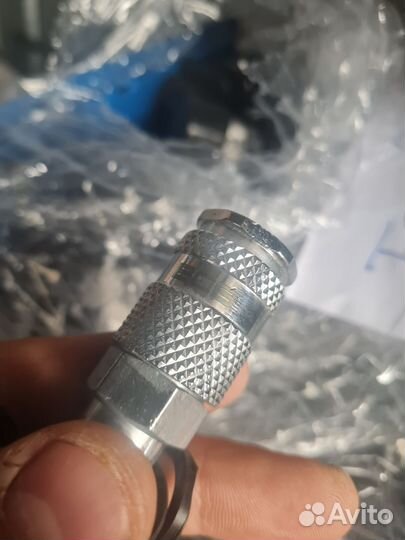 Разветвитель пневматический на 2 вых. Y-образный