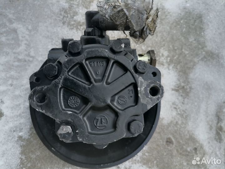 Насос гура Фольксваген Т4 Лт 2.5 дизель