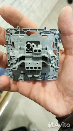 Выключатель