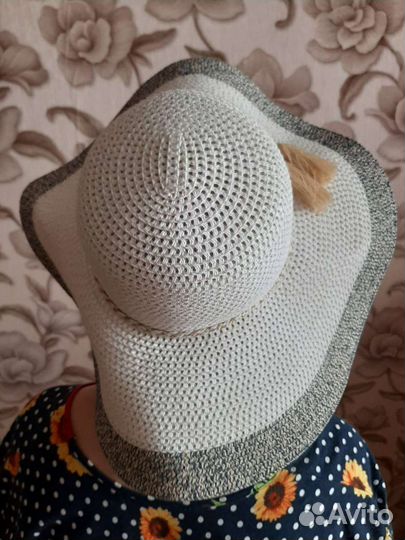 Шляпа женская соломенная