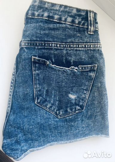 Джинсовые шорты