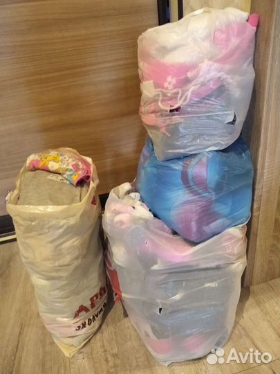 Одежда и обувь на девочку