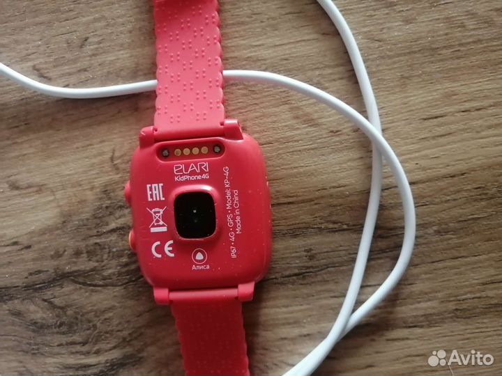 Смарт-часы elari Алиса 4G