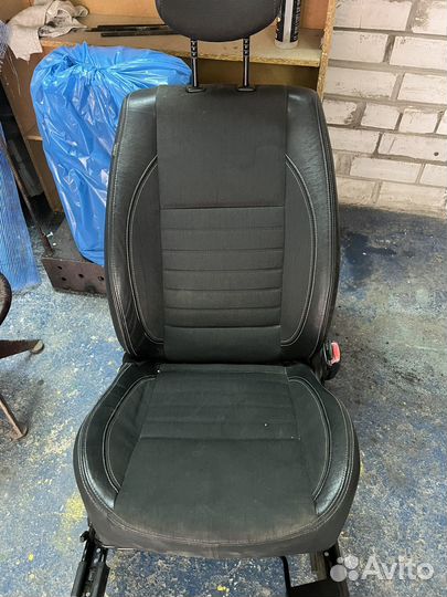 Сидения renault laguna 3
