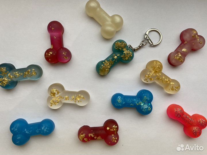 Брелок из эпоксидной смолы