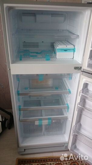 Холодильник Sharp новый