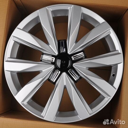 Диски BK5330 8/18 5x120 ET50 d65.1 silver