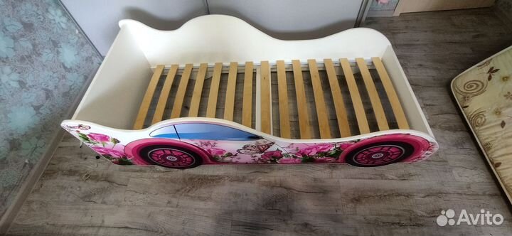 Детская кровать машина с матрасом