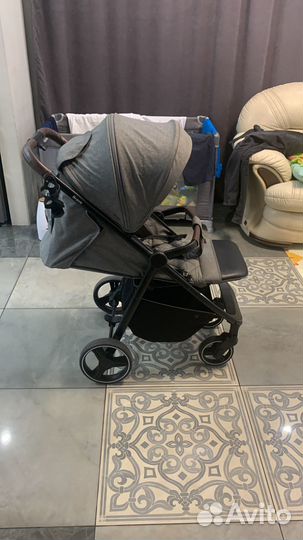 Прогулочная коляска carello bravo