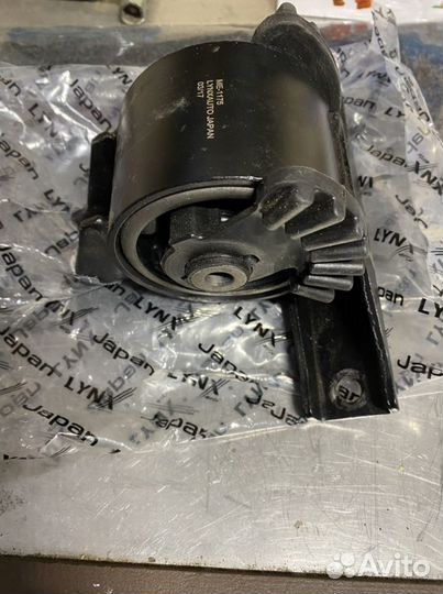 Опора двигателя suzuki sx4 правая