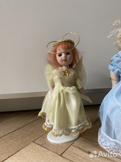 Фарфоровые куклы маленькие