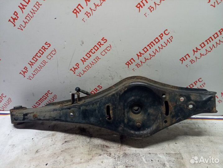 Рычаг подвески нижний задний левый Volkswagen