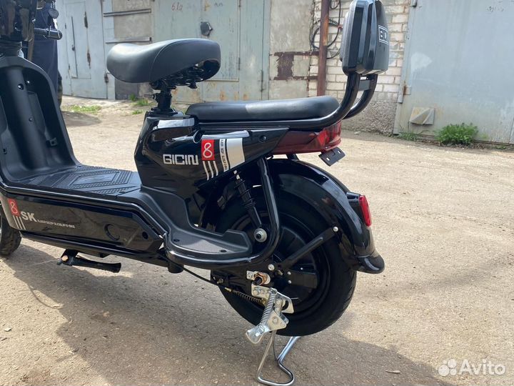 Новые электроскутеры