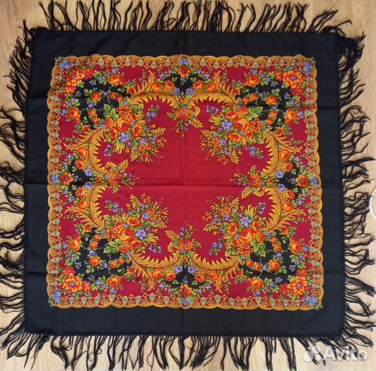 Павловопосадский платок шерсть