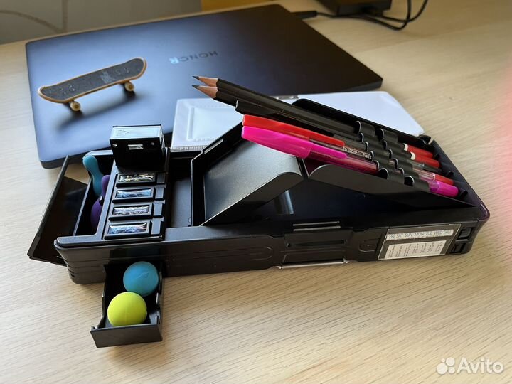 Черный пенал на кнопках