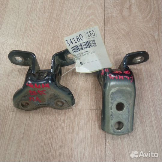 Петля двери передняя левая Toyota Camry 50 55