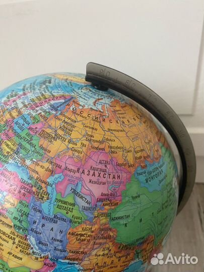 Глобус земли физический