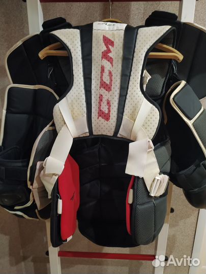 Нагрудник вратарский