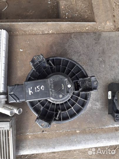 Моторчик печки Toyota Corolla