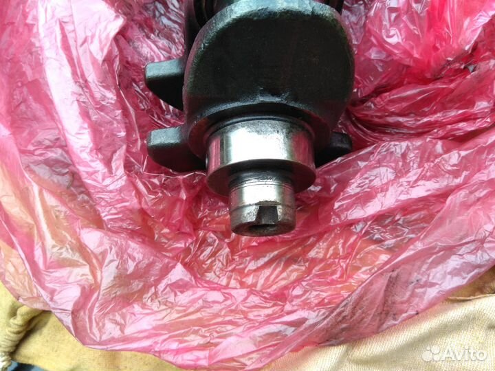 Коленвал VAG двигателя 1.6-1,7D,TD 068105101M