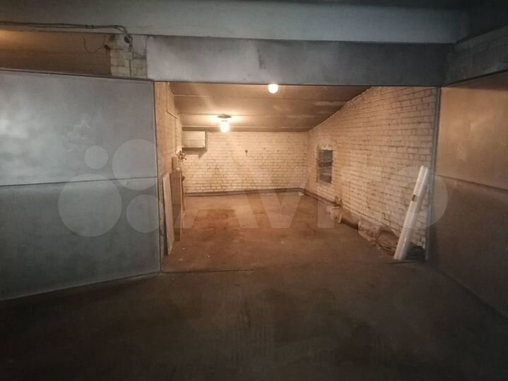 Машиноместо, 18 м²