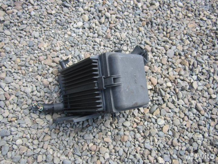 Блок предохранителей Toyota Harrier MCU36 1MZ-FE