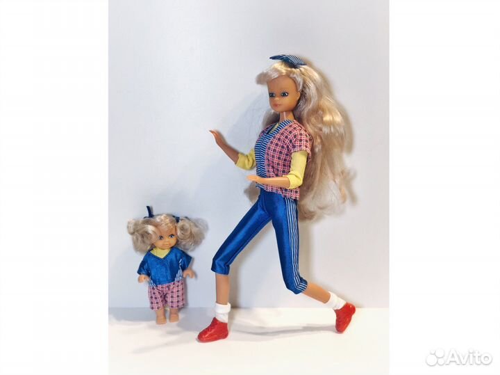 Кукла Барби винтажная шарнирная Steffie с дочкой