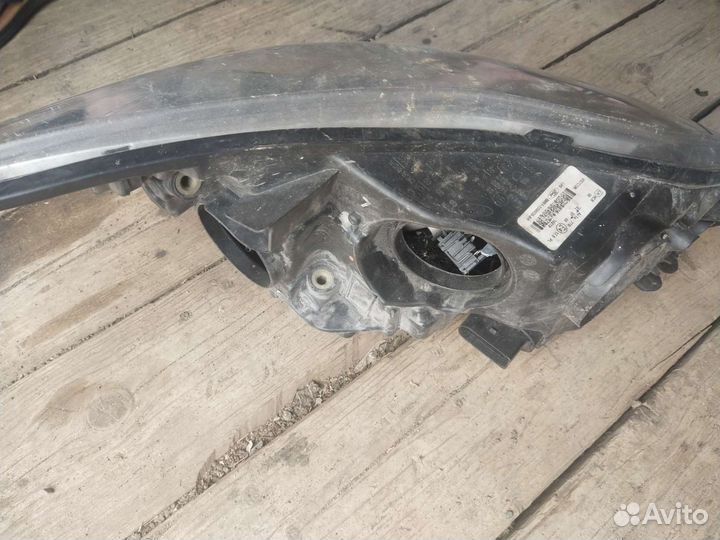 Фара ford focus 3