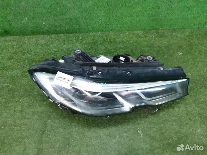 Фара правая BMW 3-Series