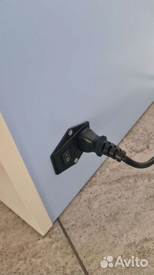 Уф стерилизатор тумба для маникюра/педикюра