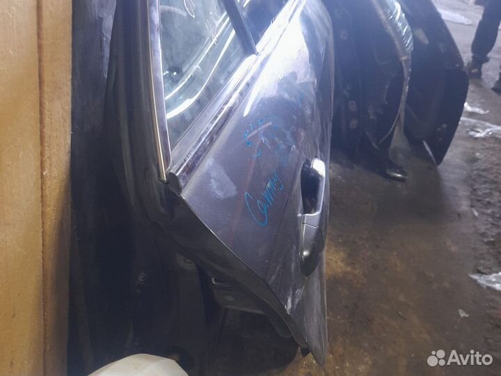 Дверь задняя правая toyota camry 50 55